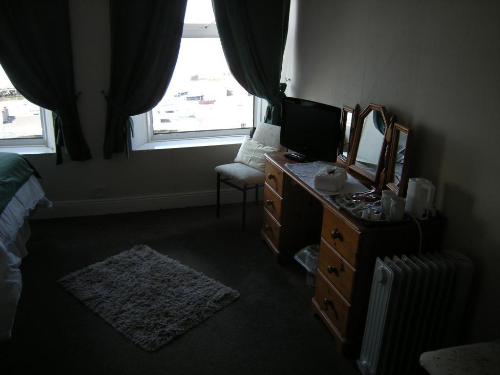 Ashlea House Hotel Portrush Room photo